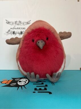 AUTHENTIC❗️Jellycat plum robin- NWT- Dust Bag